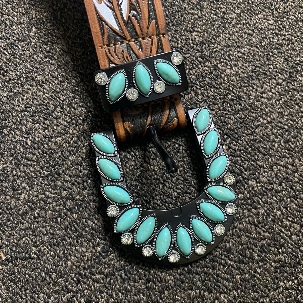 Womens Turquoise Stone Western Belt Cowgirl Design 38-40’ - Picture 5 of 5